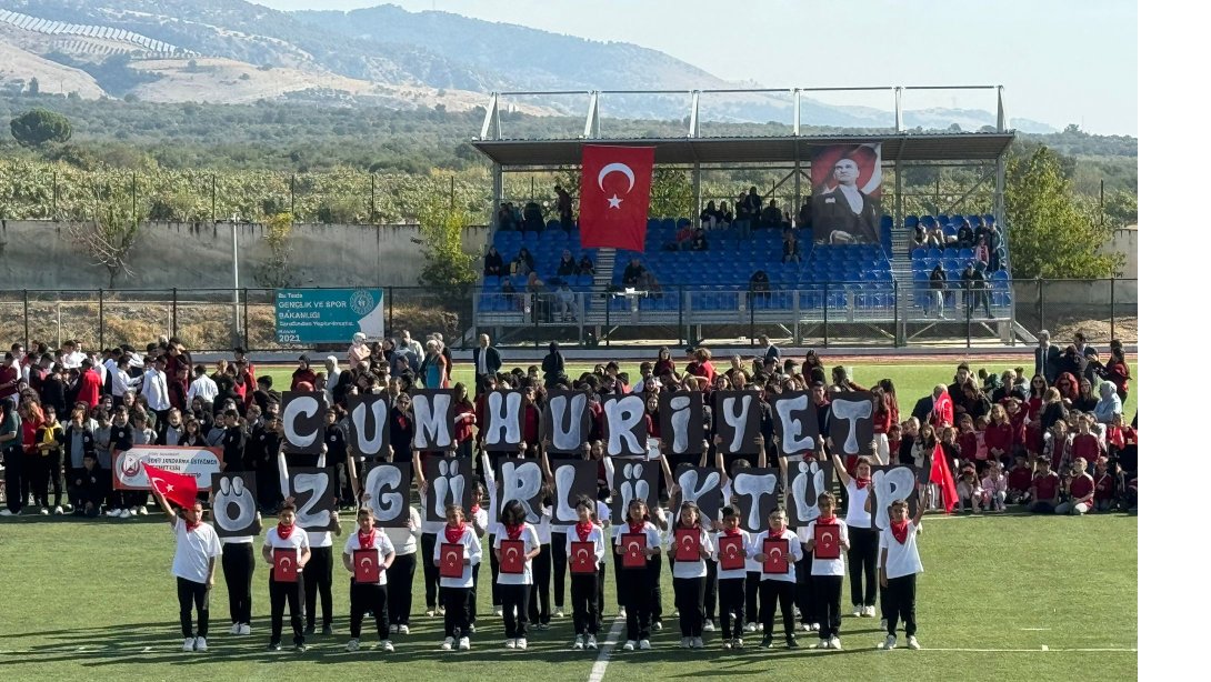 29 EKİM CUMHURİYET BAYRAMI COŞKUYLA KUTLANDI